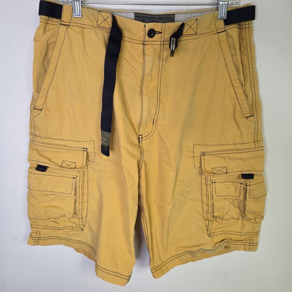 Abercrombie & Fitch Men Prep Vintage Style Baggy Yellow Cargo Shorts Size Medium